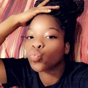 Meet your Posher, Lakyra